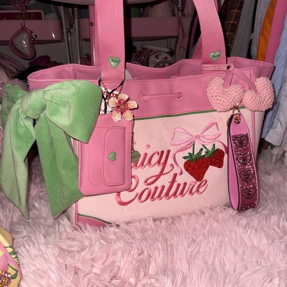 Juicy Couture Retro Sterawberry Pink & Green Tote (Powder Blush) - Picture 4 of 8